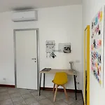 Апартаменты Maddy's House Манделло-дель-Ларио