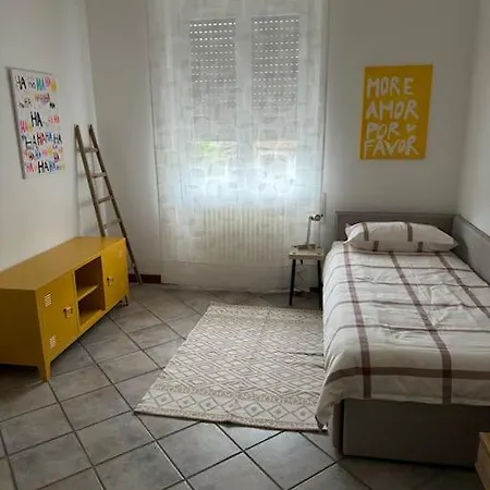 Апартаменты Maddy's House Манделло-дель-Ларио