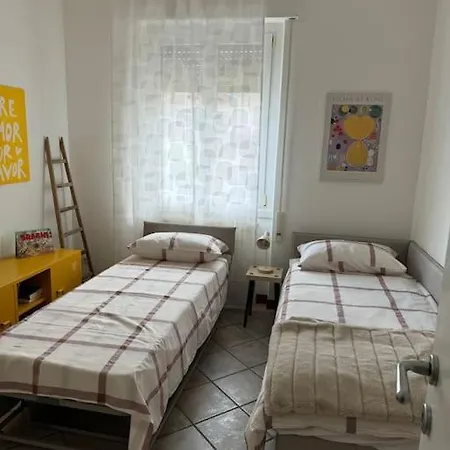 דירה Maddy's House מנדלו דל לאריו