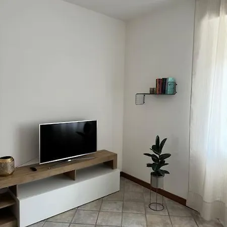 דירה Maddy's House מנדלו דל לאריו
